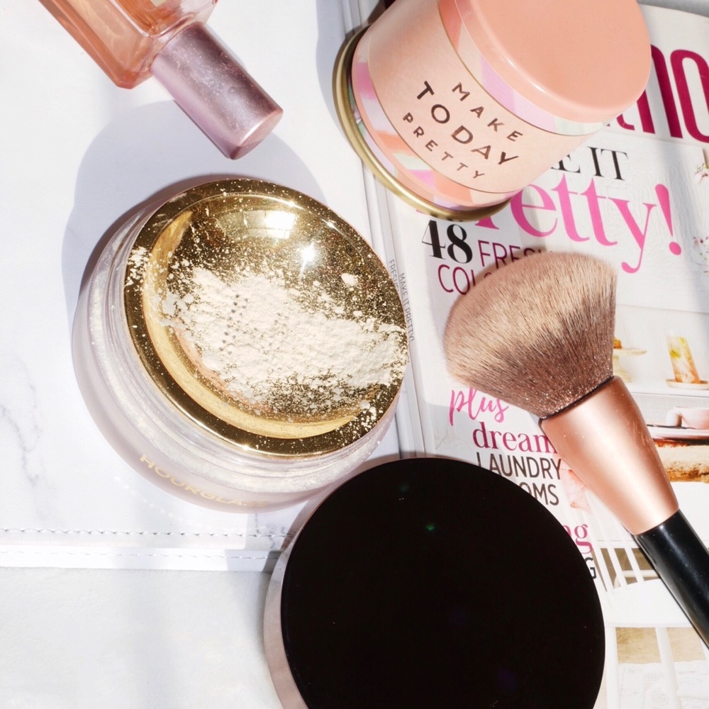 🌿 Hourglass Veil Translucent Setting Powder - Picture 9 of 15